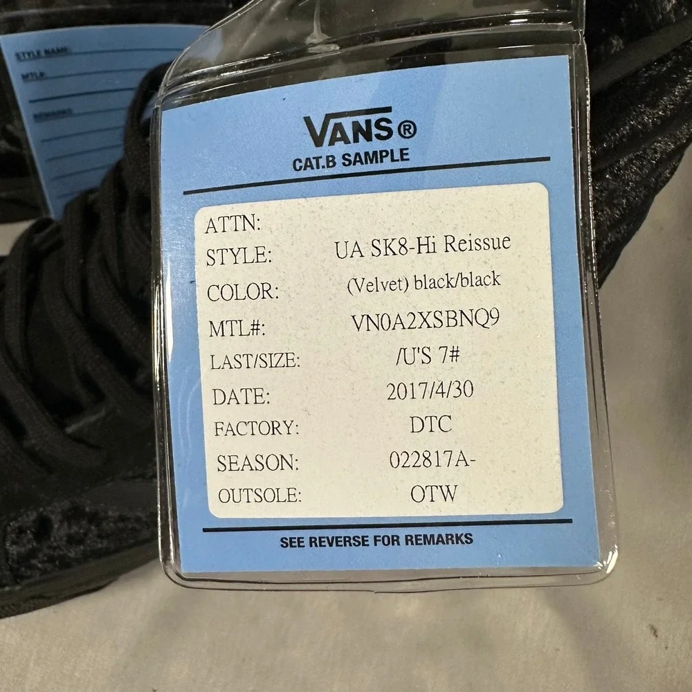 Vans UA Sk8-Hi Reissue Mens Size 7 W8.5 Black Velvet High Top Sample VN0A2XSBNQ9